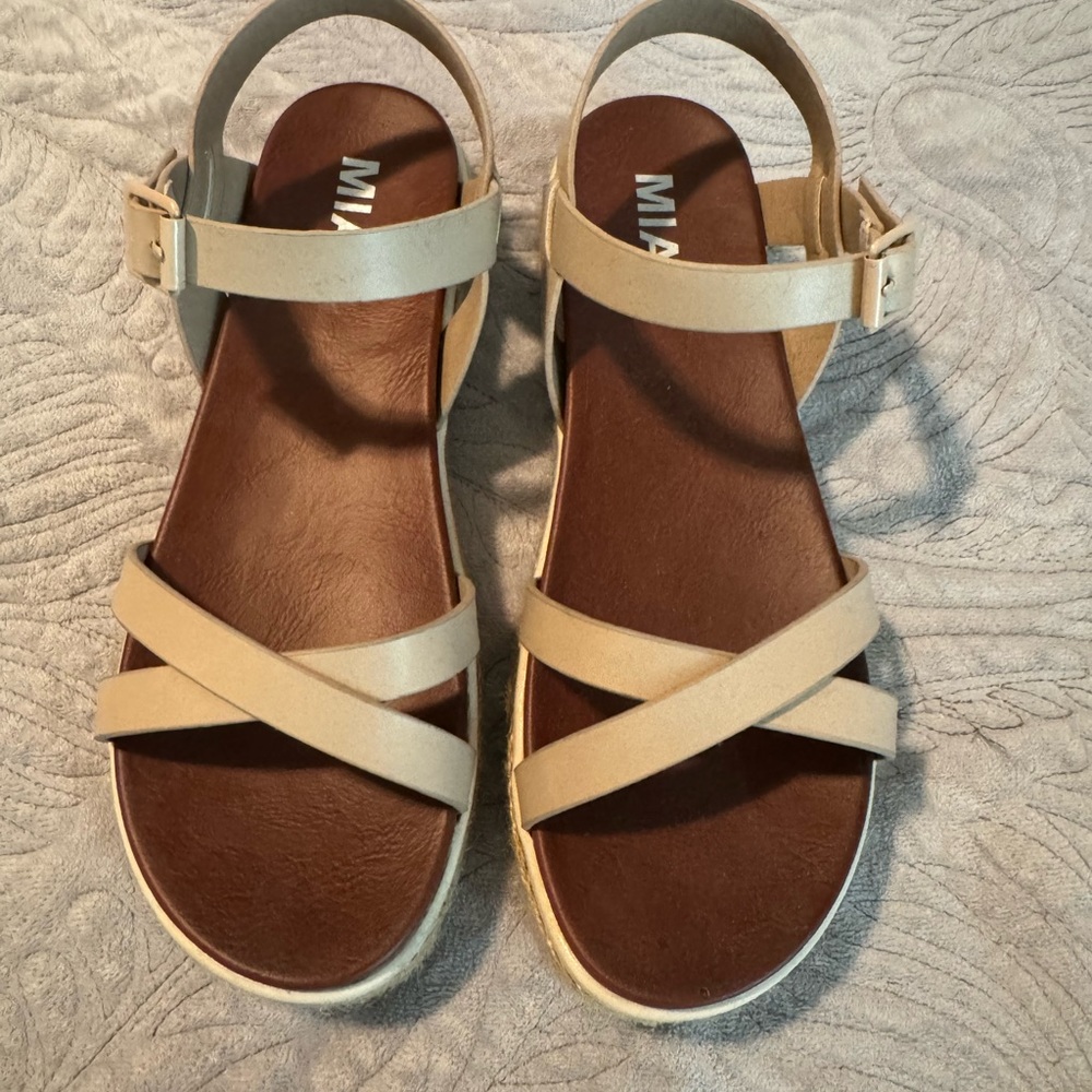 Mia Wedge Sandal